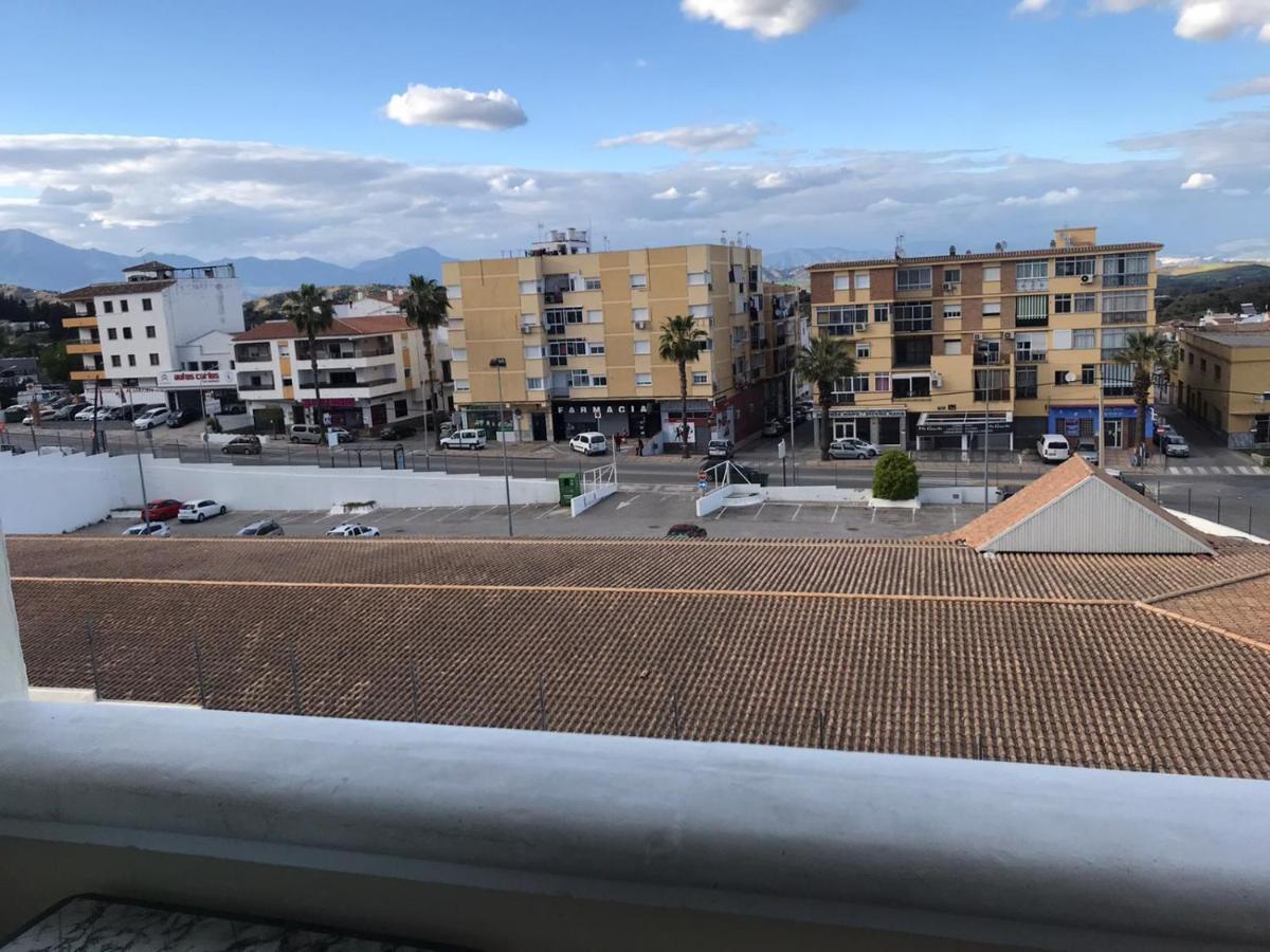 Habitacion Grande Con Bano Privado En Coin A 30Km De La Playa Kültér fotó