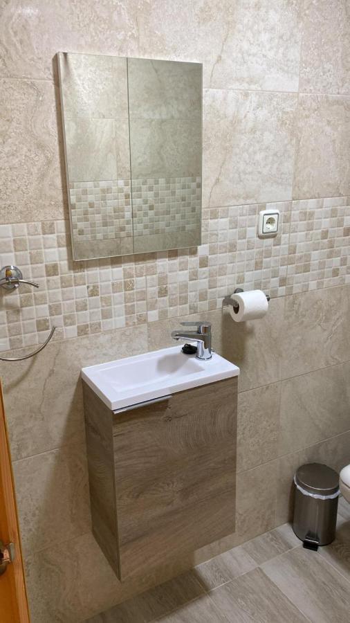 Habitacion Grande Con Bano Privado En Coin A 30Km De La Playa Kültér fotó